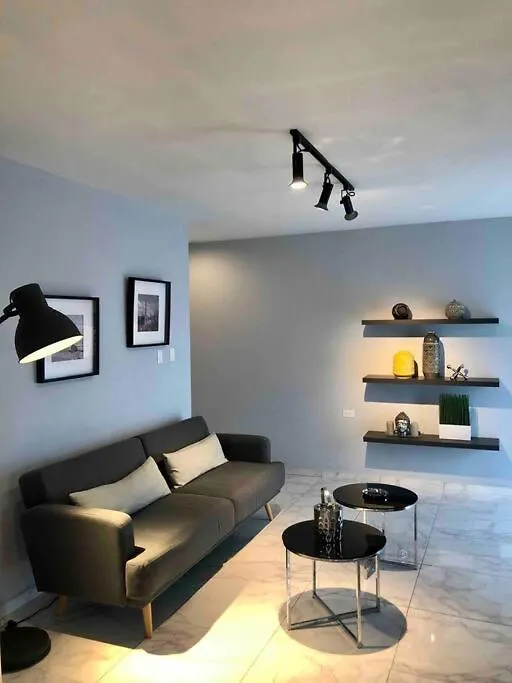 Xevize Apartment 2 Palm Beach Aruba